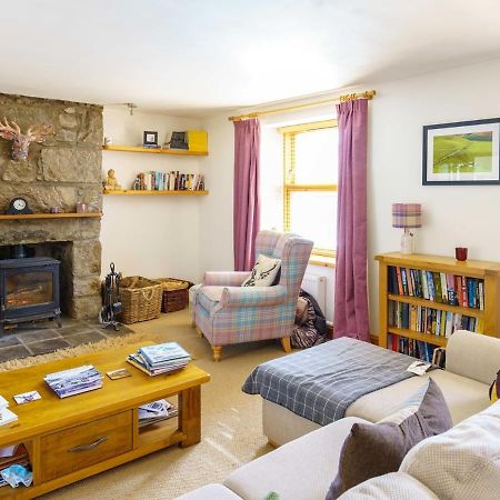 Milne'S Brae, Cosy, Comfortable And Centrally Located In Beautiful Braemar Villa Exterior photo